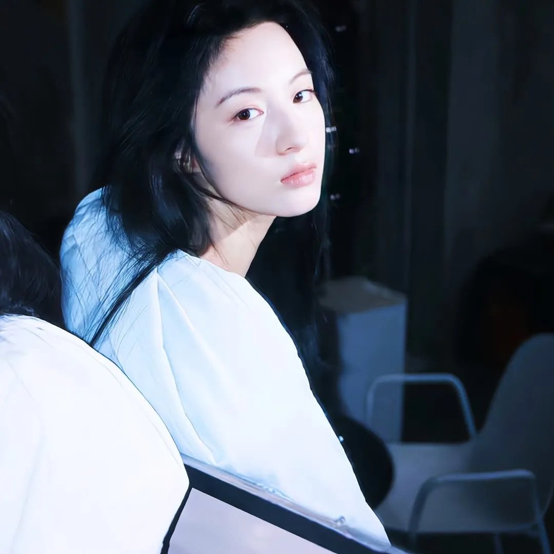 昨晚的女孩